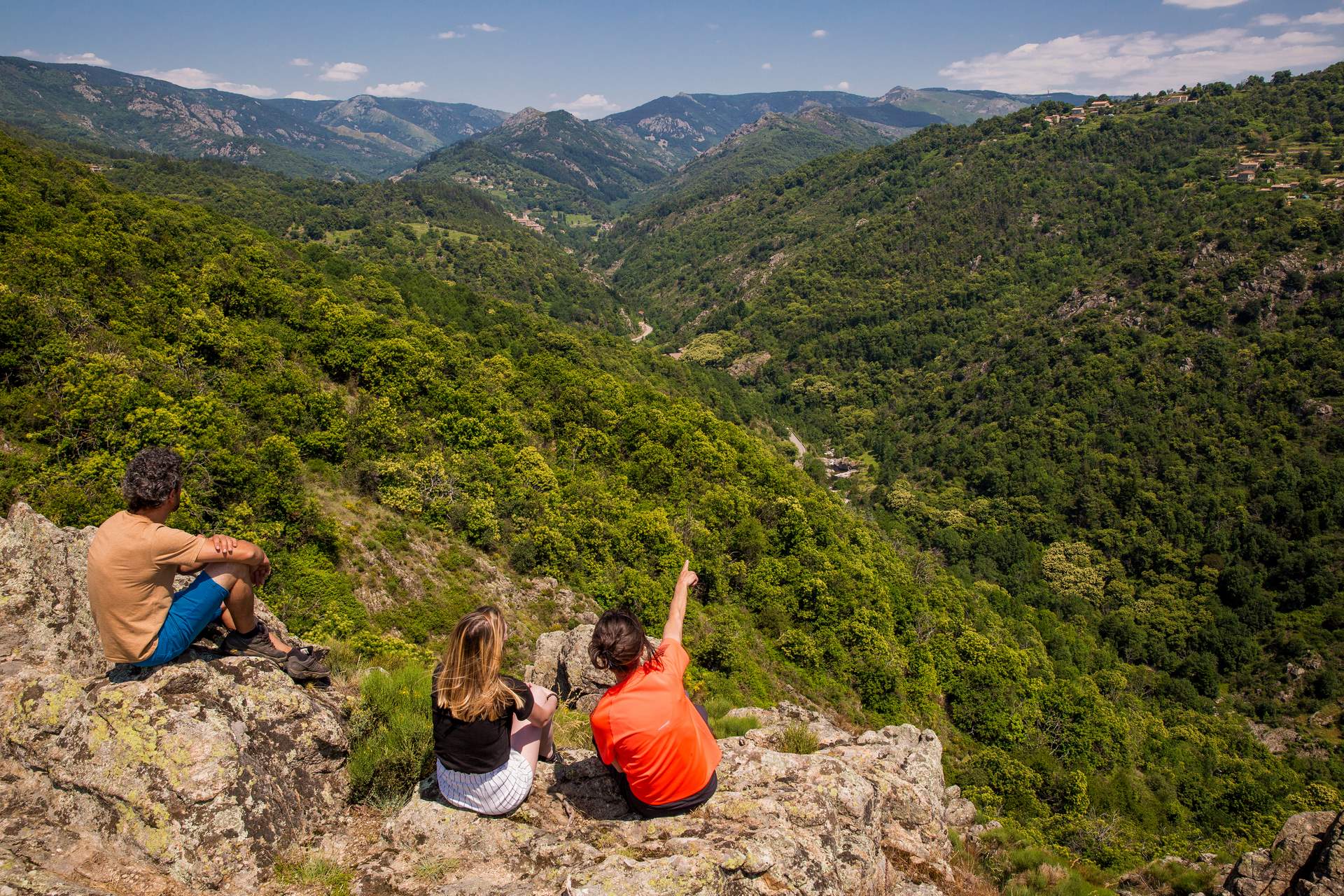 Paysage depuis les hauteurs de l'Ardèche méridionale